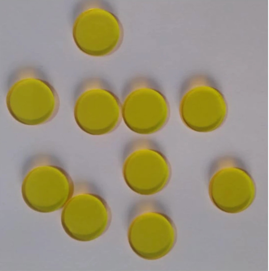 Transparent yellow hydrophobic foldable IOL blanks